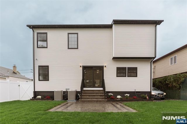 138 5th Street, Saddle Brook, NJ 07663