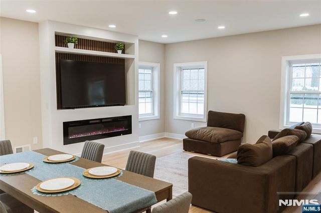 138 5th Street, Saddle Brook, NJ 07663