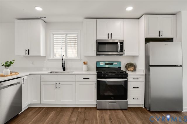 915 High Pearl St, Petersburg, VA 23803