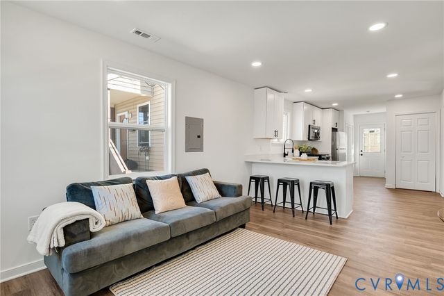 915 High Pearl St, Petersburg, VA 23803