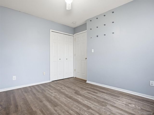 11420 Canal Road 203, Sterling Heights, MI 48314