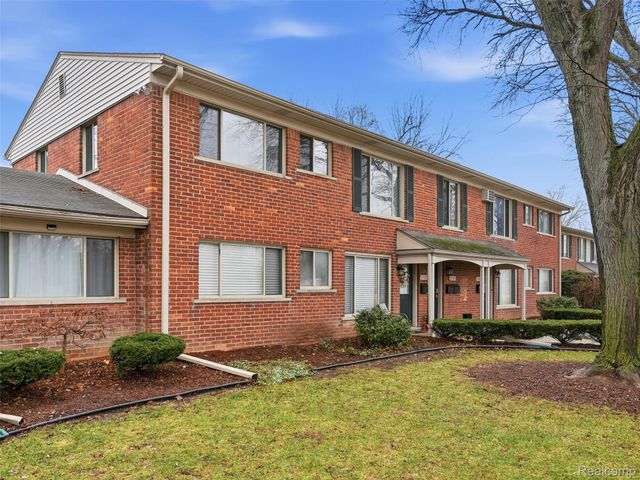 11420 Canal Road 203, Sterling Heights, MI 48314