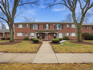 11420 Canal Road 203, Sterling Heights, MI 48314