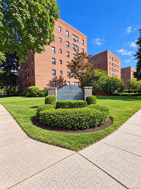 2 Fisher Drive 501, Mount Vernon, NY 10552 — photo 2