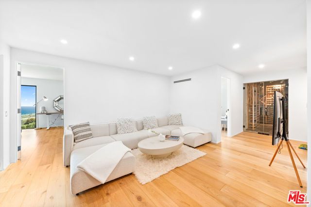 23812 Malibu Crest Drive, Malibu, CA 90265