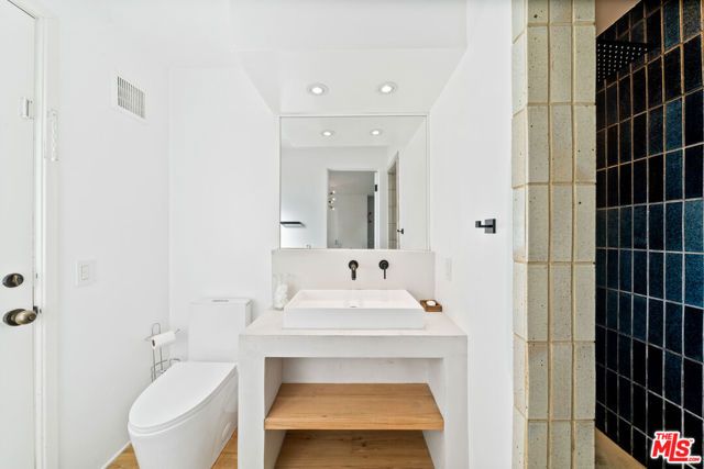 23812 Malibu Crest Drive, Malibu, CA 90265