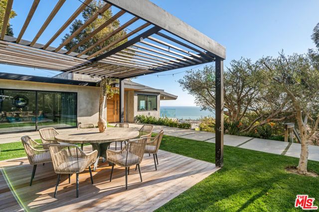 23812 Malibu Crest Drive, Malibu, CA 90265