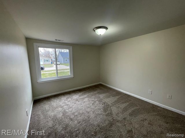 27124 Vance Street, Madison Heights, MI 48071