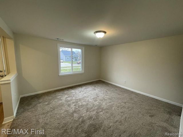 27124 Vance Street, Madison Heights, MI 48071