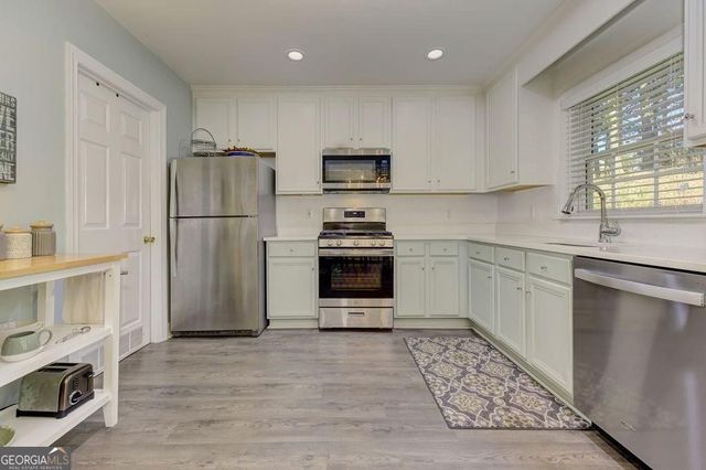 27 Mount Vernon Circle, Atlanta, GA 30338