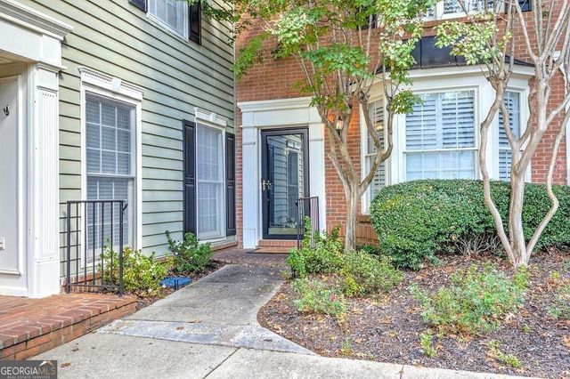 27 Mount Vernon Circle, Atlanta, GA 30338