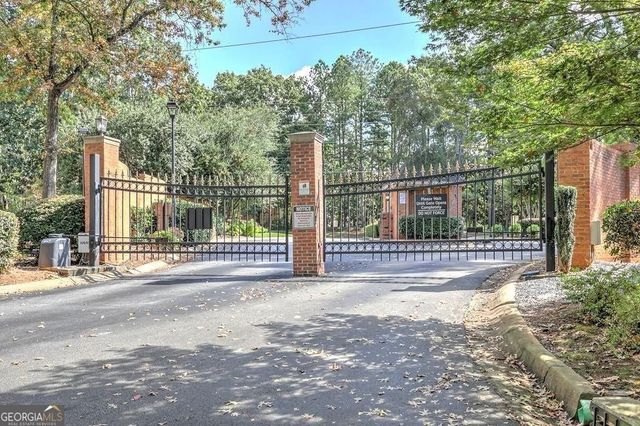 27 Mount Vernon Circle, Atlanta, GA 30338