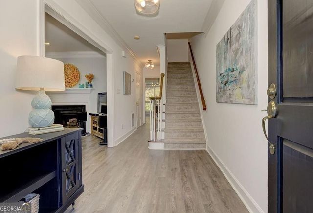 27 Mount Vernon Circle, Atlanta, GA 30338