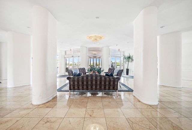 1 Las Olas Circle 1009, Fort Lauderdale, FL 33316