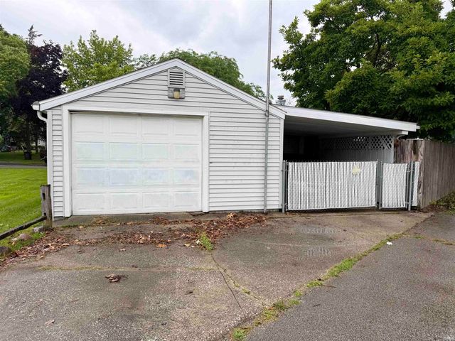 1400 Navajo Street, Elkhart, IN 46516