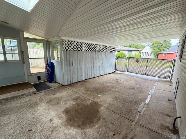 1400 Navajo Street, Elkhart, IN 46516
