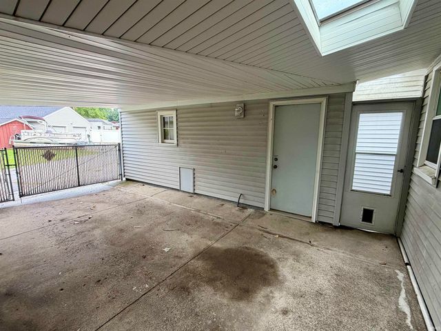 1400 Navajo Street, Elkhart, IN 46516