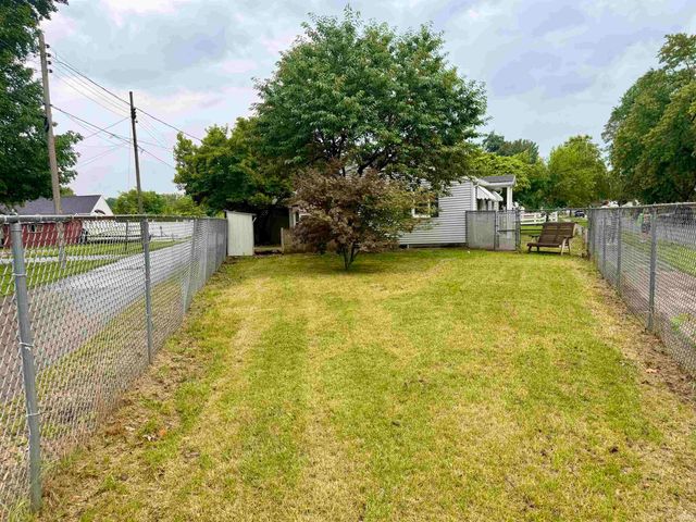 1400 Navajo Street, Elkhart, IN 46516