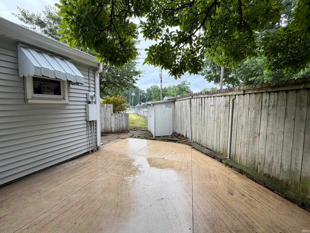 1400 Navajo Street, Elkhart, IN 46516