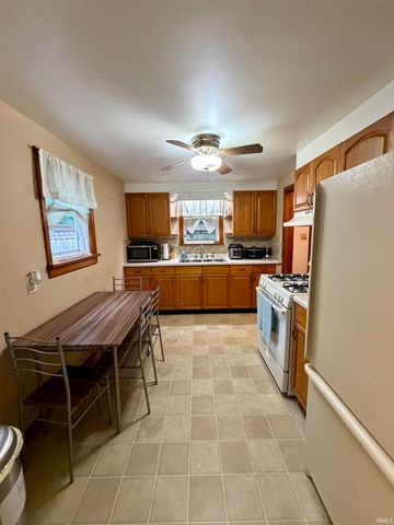 1400 Navajo Street, Elkhart, IN 46516