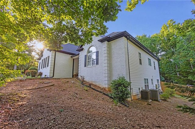 151 Dumar Lane, Hoschton, GA 30548