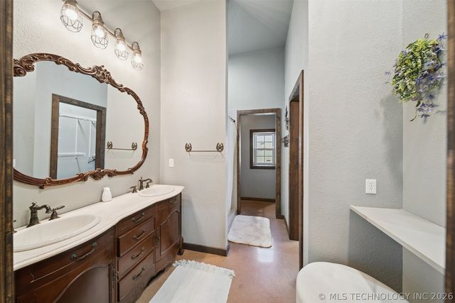 15525 E 500 Road, Claremore, OK 74019