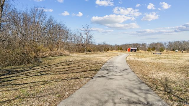 15525 E 500 Road, Claremore, OK 74019