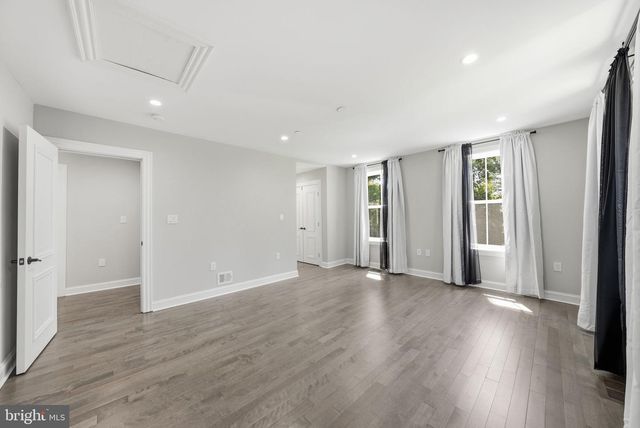 1211 LINTON LN, Shady Side, MD 20764