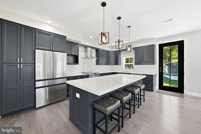 1211 LINTON LN, Shady Side, MD 20764