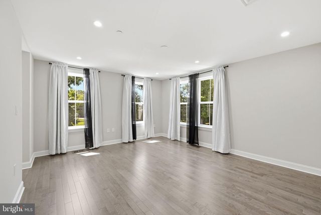 1211 LINTON LN, Shady Side, MD 20764