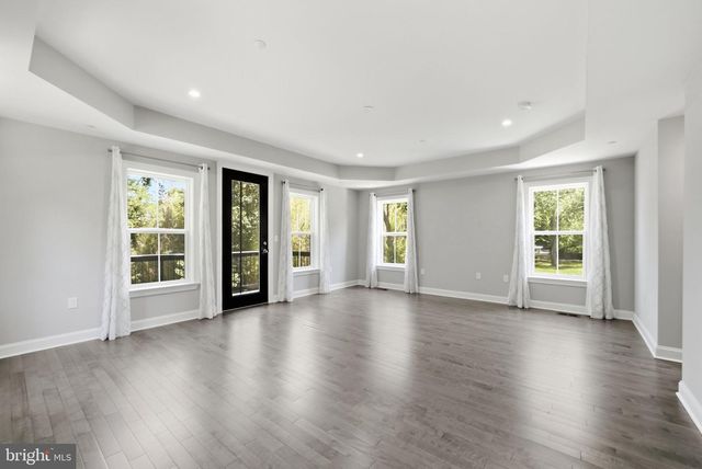 1211 LINTON LN, Shady Side, MD 20764