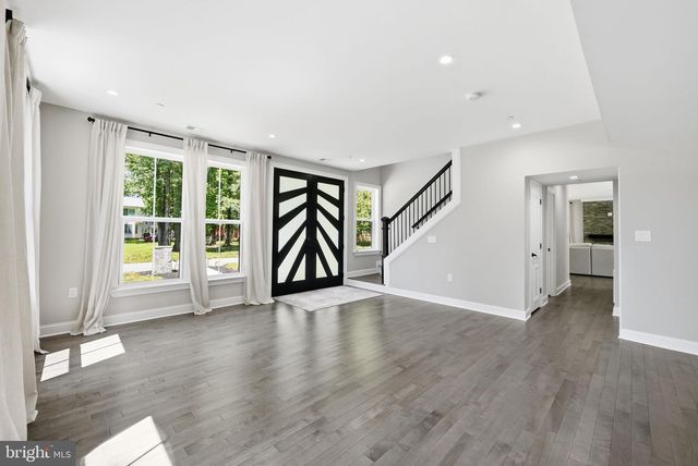 1211 LINTON LN, Shady Side, MD 20764