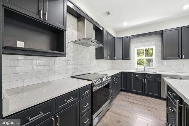 1211 LINTON LN, Shady Side, MD 20764