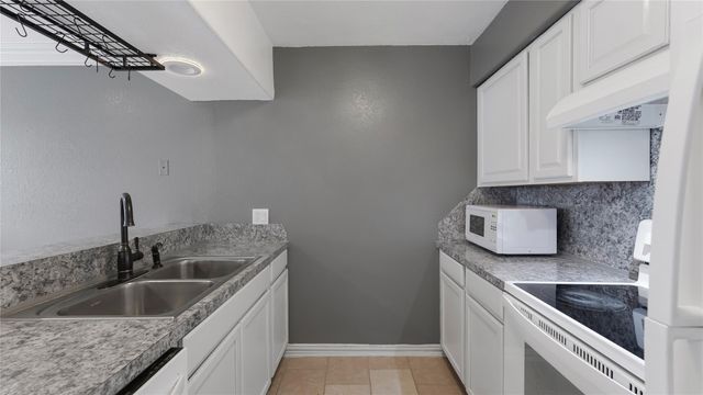 12500 Melville Drive 217B, Montgomery, TX 77356