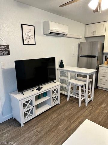 1500 W Ocean View Ave Apt A, Norfolk, VA 23503