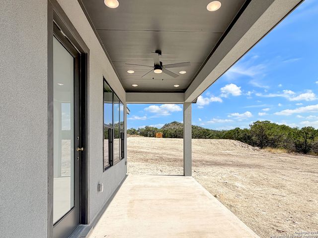 508 Sendera Valley, Canyon Lake, TX 78133