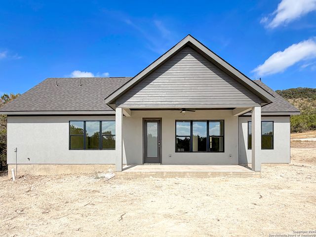 508 Sendera Valley, Canyon Lake, TX 78133