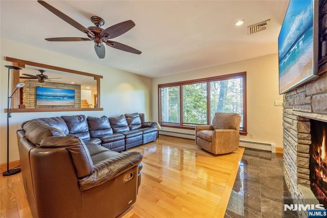 89 Norman Drive, Ramsey, NJ 07446