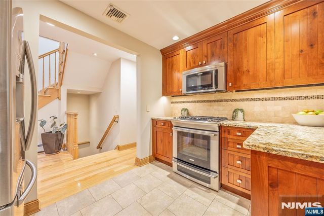 89 Norman Drive, Ramsey, NJ 07446
