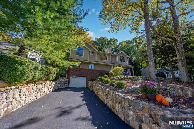 89 Norman Drive, Ramsey, NJ 07446
