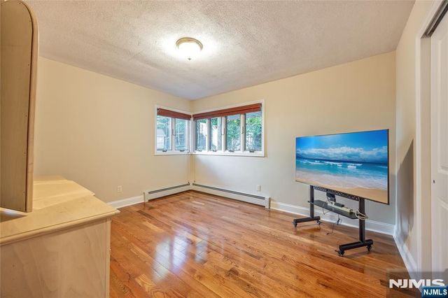 89 Norman Drive, Ramsey, NJ 07446