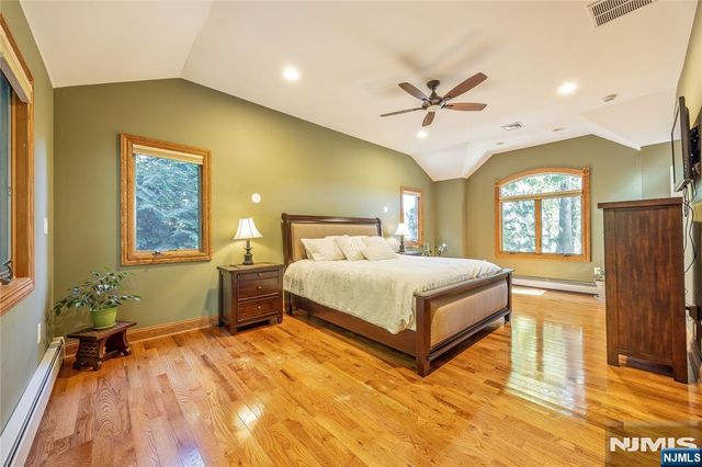 89 Norman Drive, Ramsey, NJ 07446