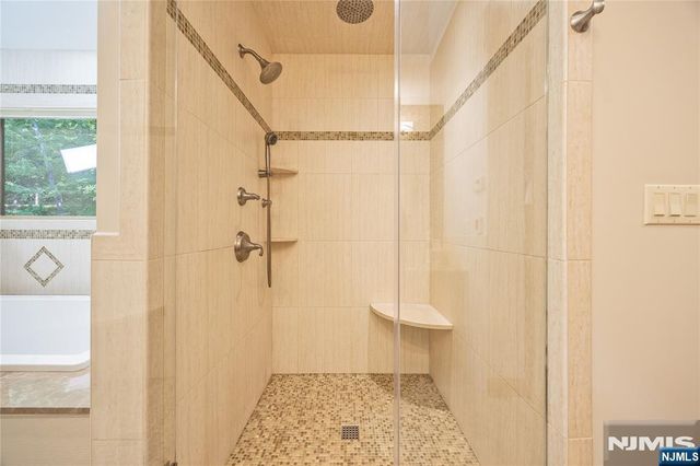 89 Norman Drive, Ramsey, NJ 07446