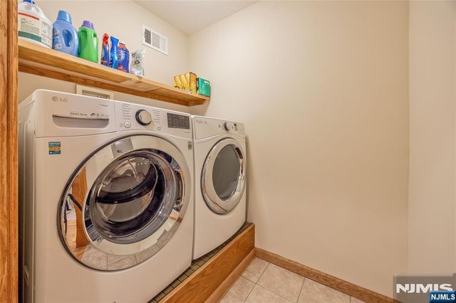 89 Norman Drive, Ramsey, NJ 07446