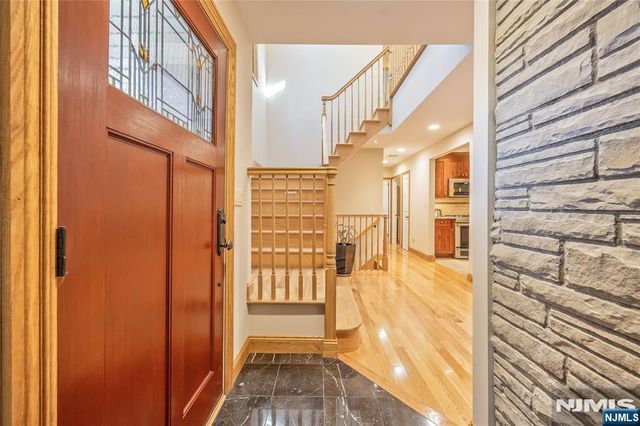 89 Norman Drive, Ramsey, NJ 07446