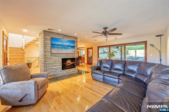 89 Norman Drive, Ramsey, NJ 07446