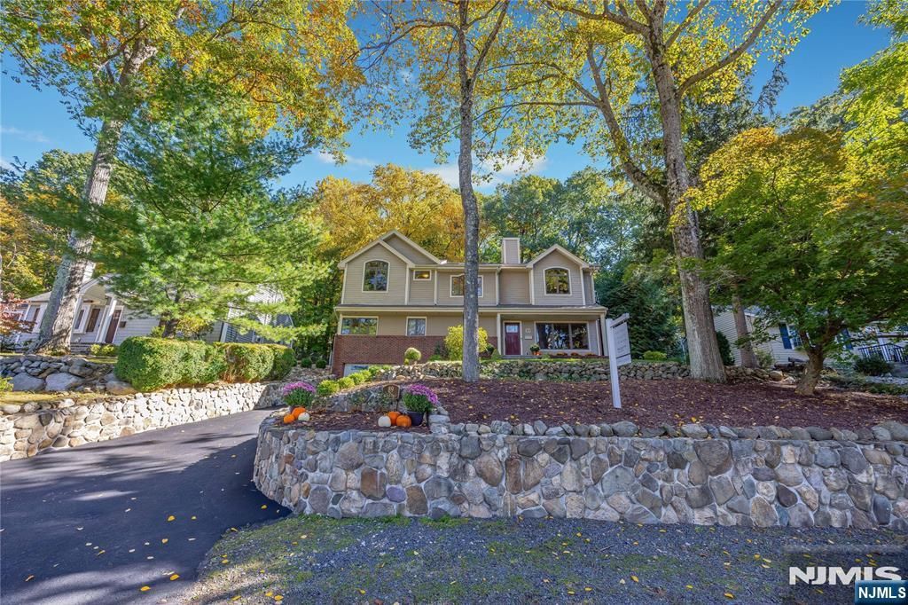 89 Norman Drive, Ramsey, NJ 07446