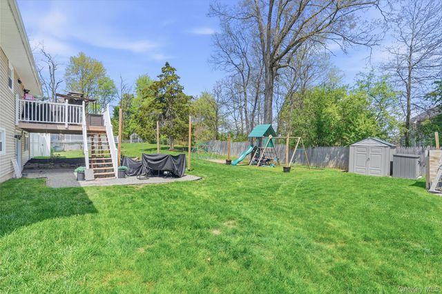 12 Daisy Lane, Wappingers Falls, NY 12590