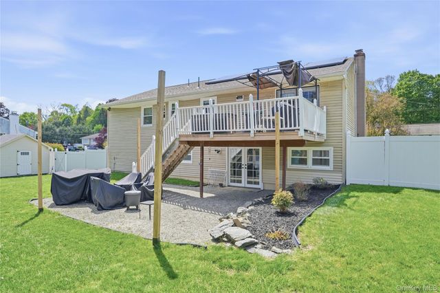 12 Daisy Lane, Wappingers Falls, NY 12590