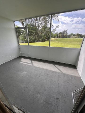 1035 Country Club Dr 102, Margate, FL 33063